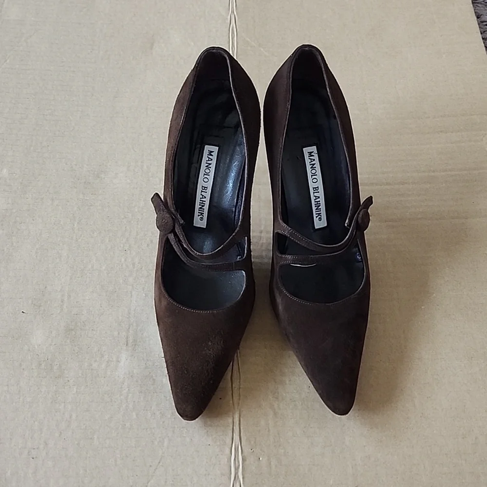 Manolo Blahnik brown suede double strap pumps-35.5 - Picture 2 of 8